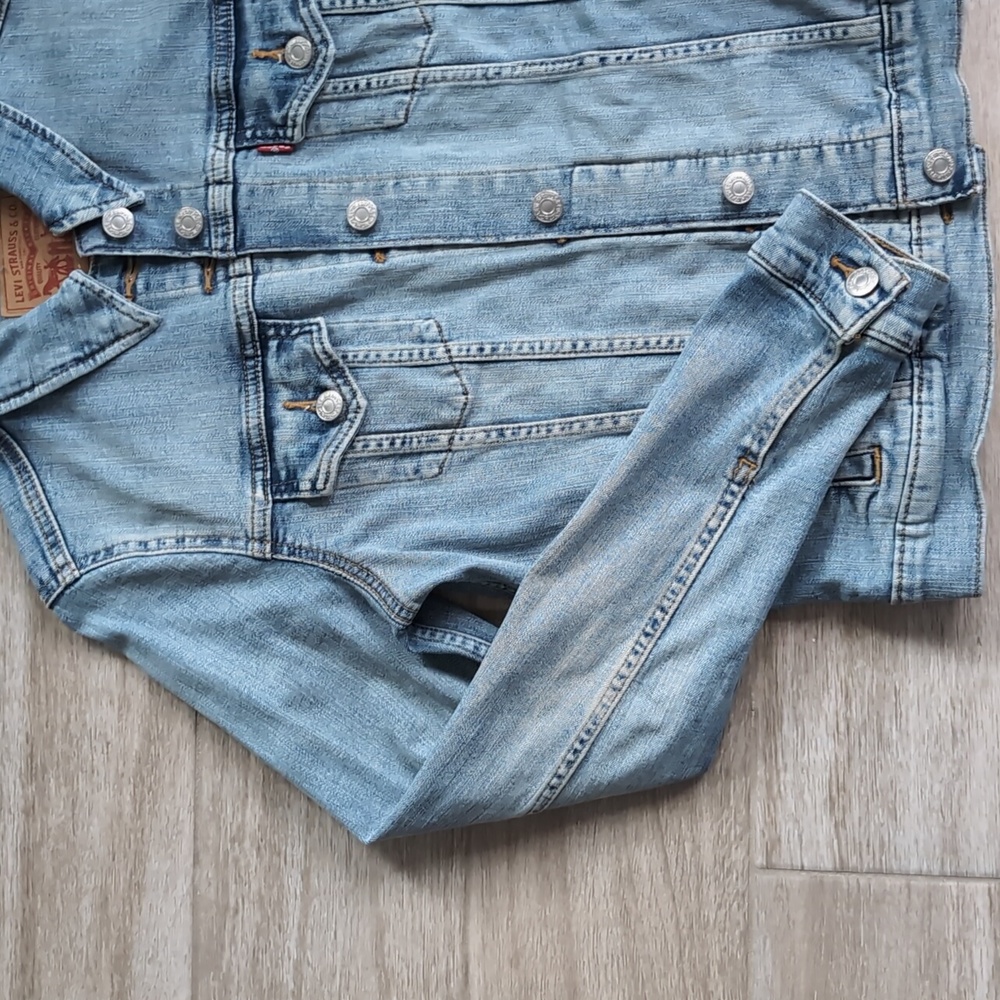 Levi's Denim Jacket - image 3